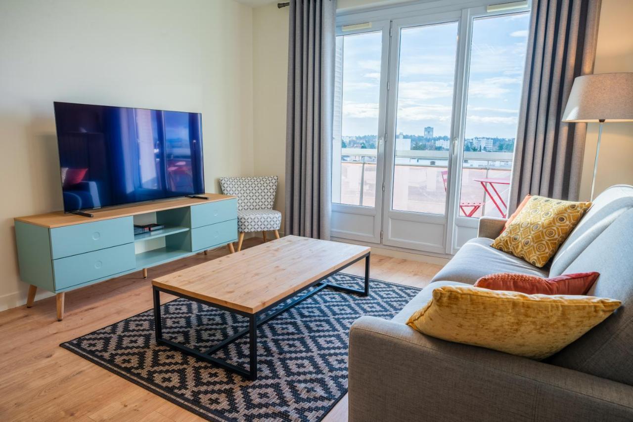 T2 De Standing Climatise Avec Parking Prive, Tram T2 T5, Hopitaux Est Apartamento Bron Exterior foto